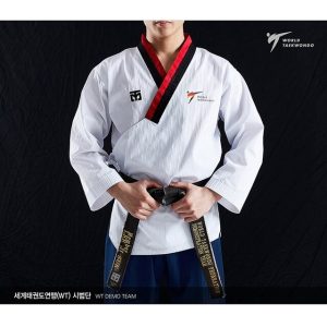 MOOTO DOBOK POOMSAE GUP WT HOMBRE