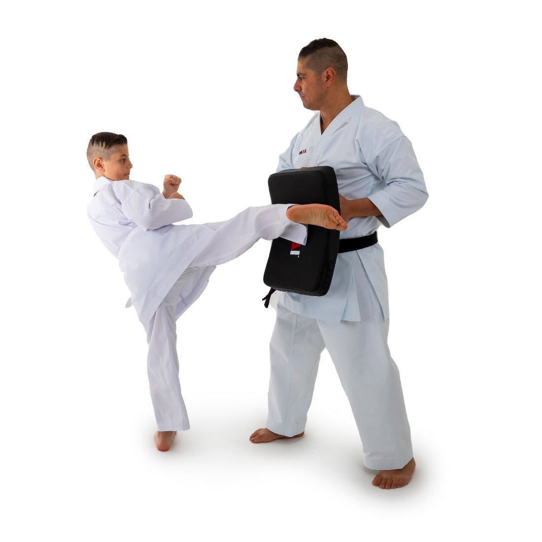 smai escudo taekwondo irani