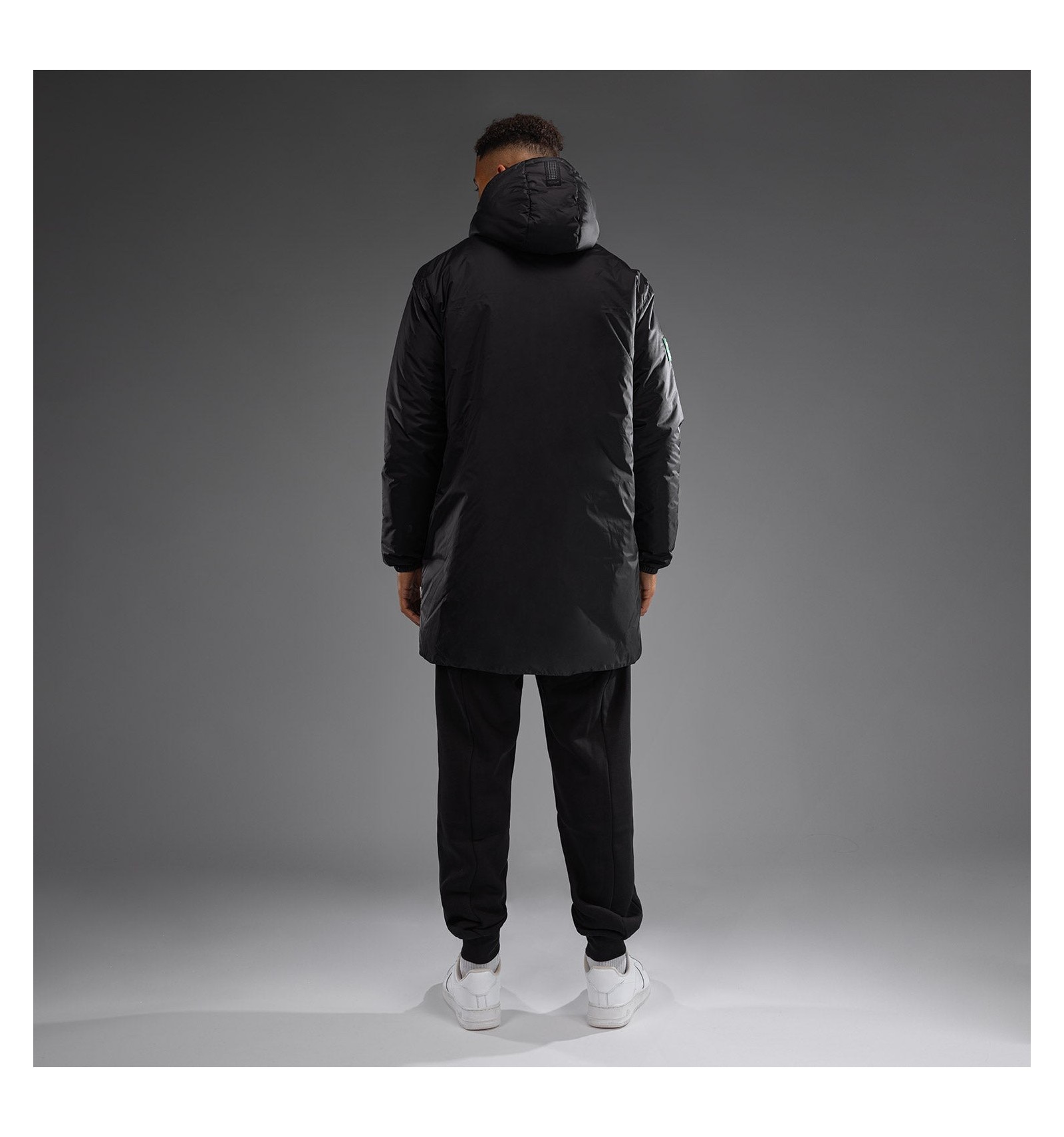 venum parka urban larga negra