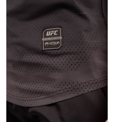venum polera ufc authentic negra