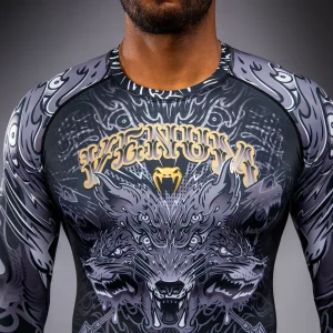 VENUM POLERA RASHGUARD WOLF ATACK MANGA LARGA
